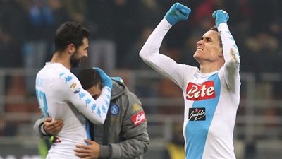 نابولي ضيفا على بولونيا في الدوري الإيطالي 