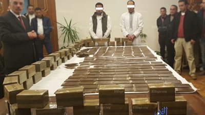 ضبط شخصين بحوزتهما 930 طربة من مخدر الحشيش بالاسكندرية