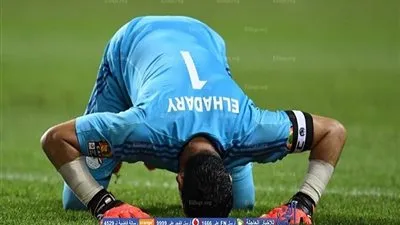 الأوقاف: رفع الإيقاف عن خطيب المكافأة الذي أشاد بعصام الحضري