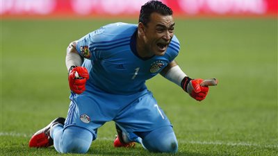 متصله تكشف سر هزيمة المنتخب المصري.. والسبب صادم ! (فيديو)