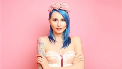 هل يؤثر صبغ الشعر على صحة طفلك أثناء الرضاعة؟