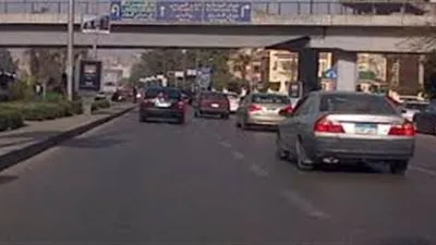 المرور: هدوء في الحركة وغلق طريق مصر إسكندرية الصحراوي