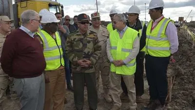 كامل الوزير: الانتهاء من 1430 مترا من الأنفاق بالإسماعيلية