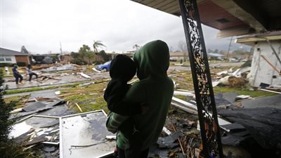 ترامب: صلواتنا لضحايا أعاصير ولاية لويزيانا الأمريكية