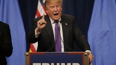 ترامب يهدد بتدمير الحياة المهنية لسيناتور لا تعجبه سياسته 