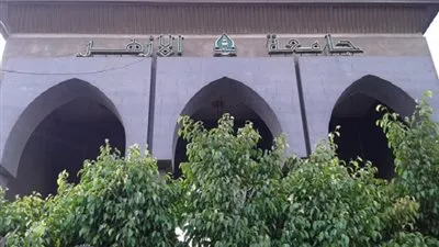 وفد جامعة الأزهر يبحث مع رئيس حي الأسمرات احتياجات الأهالي 