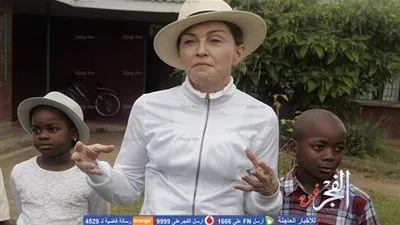مادونا تتبنى توأم من مالاوي