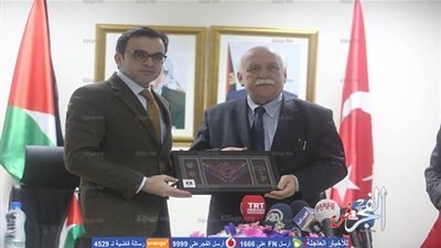 وزير الثقافة الفلسطيني