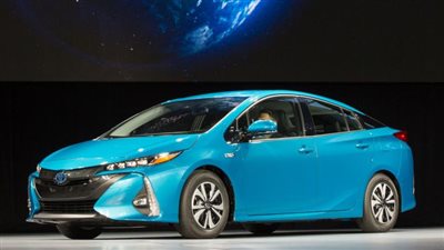 تويوتا تكشف عن تفاصيل بريوس Plug-in الهجينة