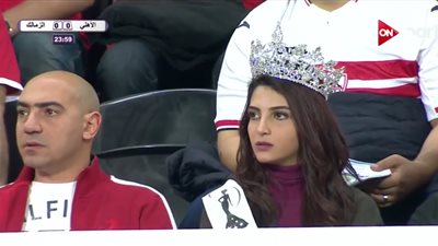 شلبى يسخر من ملكة جمال مصر (فيديو)