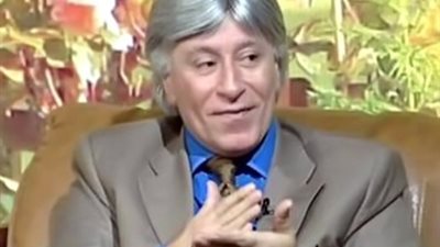 في الذكرى الخامسة لوفاته.. روائع من أقاويل 