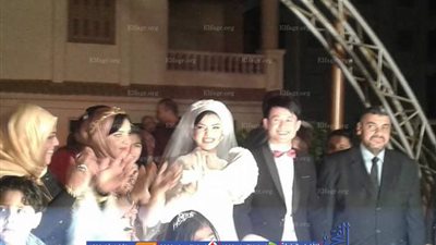 صيني يعلن الدخول في الاسلام ويتزوج دمياطية (صور) 