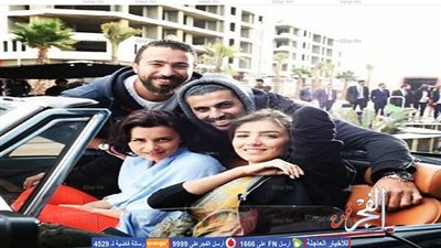 نور و مي عمر في كواليس 