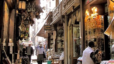 الصاغة .. 200 عام من تجارة الذهب وأشهر الصناع السرجاني ولازوردي 