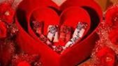 في عيد الحب.. رواد السوشيال ميديا: 