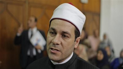 مظهر شاهين: 