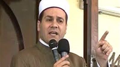مظهر شاهين يهاجم داعية سلفي بسبب تحريمه عيد الحب