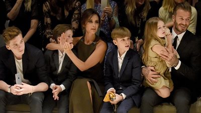 شاهد كيف هنأ ديفيد بيكهام زوجته فيكتوريا بعيد الحب