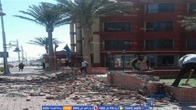 إزالة تعديات أحد الفنادق السياحية بالغردقة (صور)