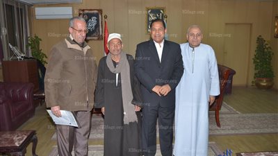 محافظ الغربية يستقبل مواطنا تبرع بقطعة أرض لإنشاء مدرسة