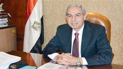 وزير التجارة يعلن توقيع اتفاق إنشاء المدينة الصناعية المتكاملة بالفيوم قريبًا