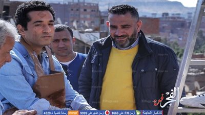 عمرو سعد في كواليس تصوير مسلسله الجديد 