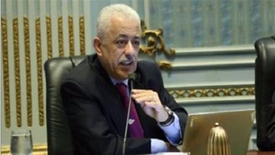 الوزير يستعين بشباب البرنامج الرئاسي لتطوير 