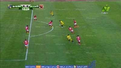 الدوري المصري.. شريف إكرامي يتألق وينقذ هدفا من أحمد علي (فيديو)