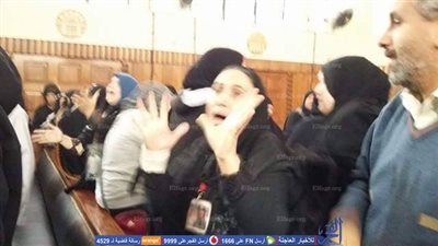  فرحة أهالي ضحايا مذبحة بورسعيد بحكم إعدام 11 متهما وسجن آخرين