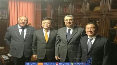 وزير الكهرباء يبحث مع شركة صينية فرص الاستثمار في مصر