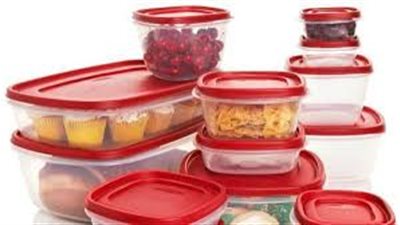 هذه الأطعمة لايجب أن تحفظها في علب بلاستيكية بعد الآن !