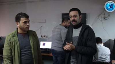 عمرو بدر خلال جولته بـ 