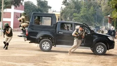 تحرير صاحب معرض 