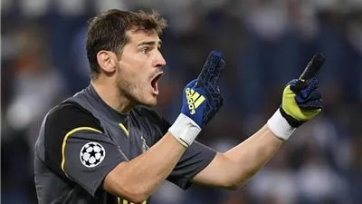 كاسياس يحقق رقما تاريخيا