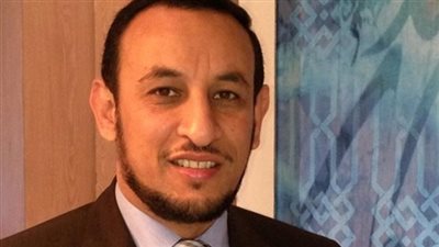 رمضان عبدالمعز: يجوز الصلاة بعد الخروج من البحر دون وضوء