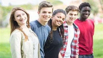 4 أسرار لتحقيق السعادة عند المراهقين!