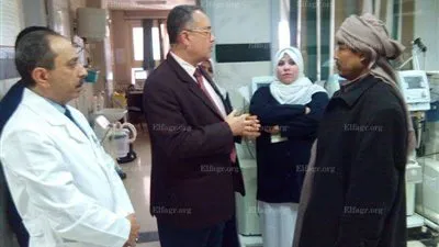 محافظ الشرقية يطمئن على الحالة الصحية للطفل عبد الرحمن (صور)