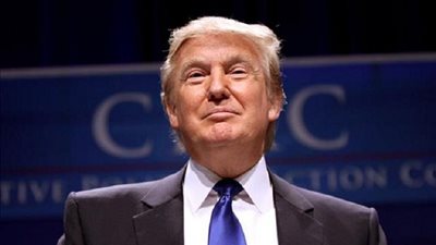 شركات التكنولوجيا العملاقة توقع خطابا ضد موقف ترامب من المتحولين جنسيا