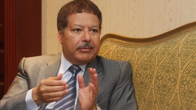 أسرة الراحل أحمد زويل تصل القاهرة لحضور حفل تكريم له  