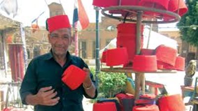 الطربوش كان زياً وطنياً ثم صار فلكلوراً شعبياً 