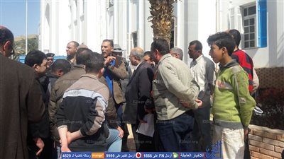 تجار الأسماك في السويس ينظمون وقفة احتجاجية بسبب تصديره (صور)