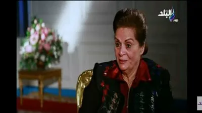  نادية عبده: 