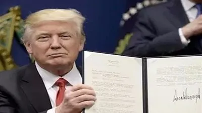 ترامب يوقع قرارا جديدا لحظر اللاجئين الأربعاء المقبل 