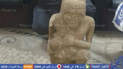 ضبط طبيب بيطري بحيازته 9 تماثيل أثرية فى المنيا