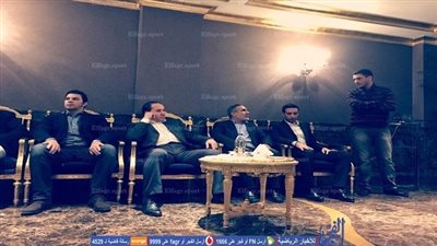 خاص.. ماذا قال محمد أبوتريكة في عزاء والده؟