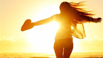 10 فوائد غير متوقعة لأشعة الشمس على صحتك 