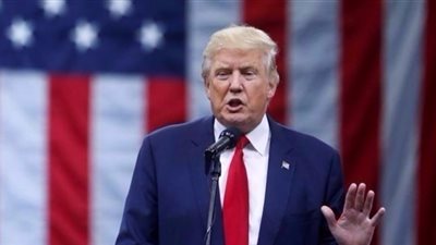 ترامب يعطي نفسه تقدير 