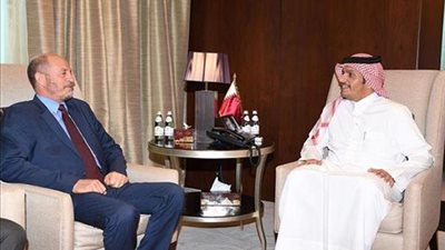 وزير الخارجية القطري يلتقي وفدًا من مصراتة وضباط المنطقة الغربية