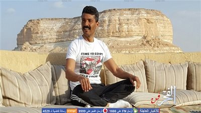 خالد النبوي يروج للسياحة المصرية من سيوة (صور)