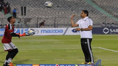 ملخص تألق محمد الغندور حارس منتخب الشباب أمام غينيا (فيديو)